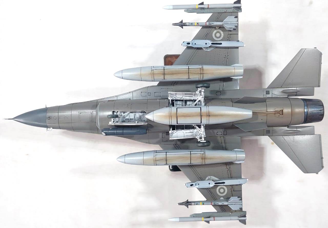 Detalle F-16 A Fuerza Aerea Argentina 1/48 Con Aerocalcas