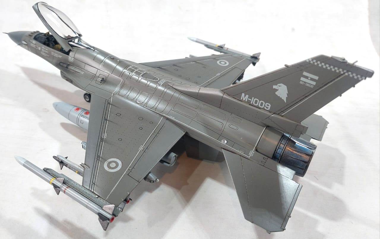 Detalle F-16 A Fuerza Aerea Argentina 1/48 Con Aerocalcas