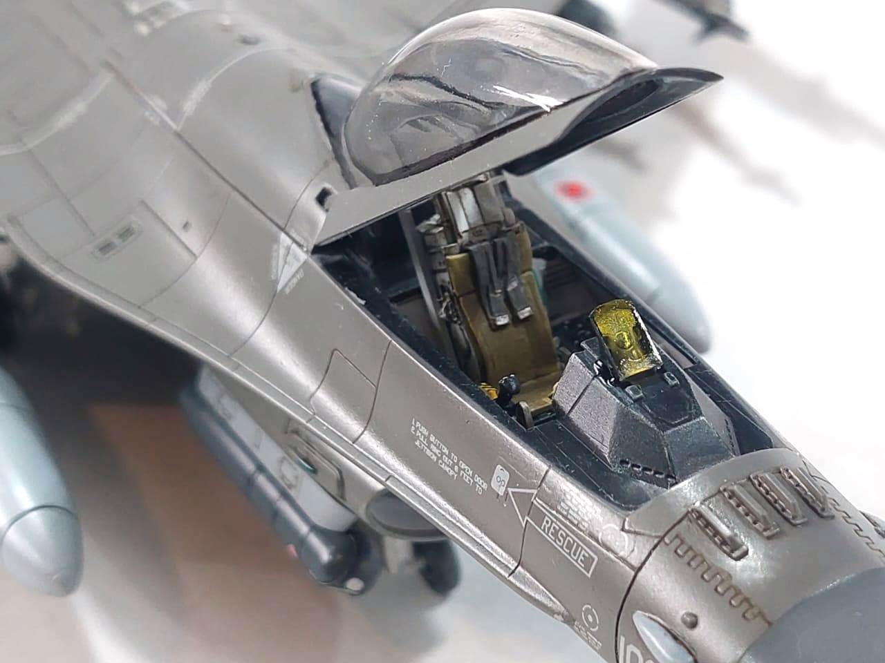 Detalle F-16 A Fuerza Aerea Argentina 1/48 Con Aerocalcas
