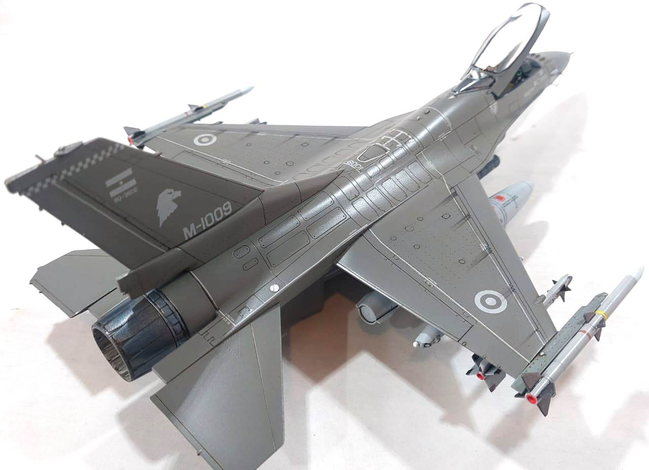 Detalle F-16 A Fuerza Aerea Argentina 1/48 Con Aerocalcas
