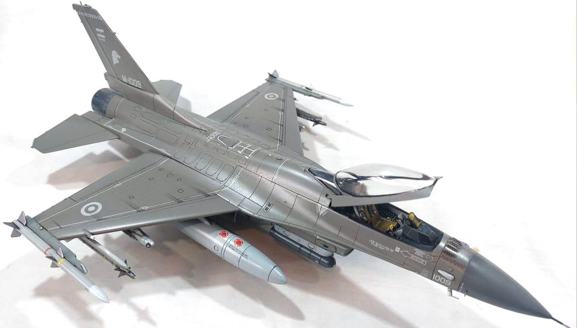Detalle F-16 A Fuerza Aerea Argentina 1/48 Con Aerocalcas